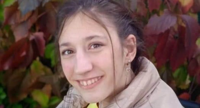 Девушка с ДЦП из Кузбасса зарабатывает персональными выставками