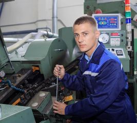 Слесарь, ремонтник