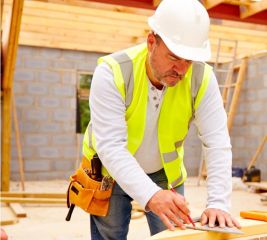 Столяр строительный